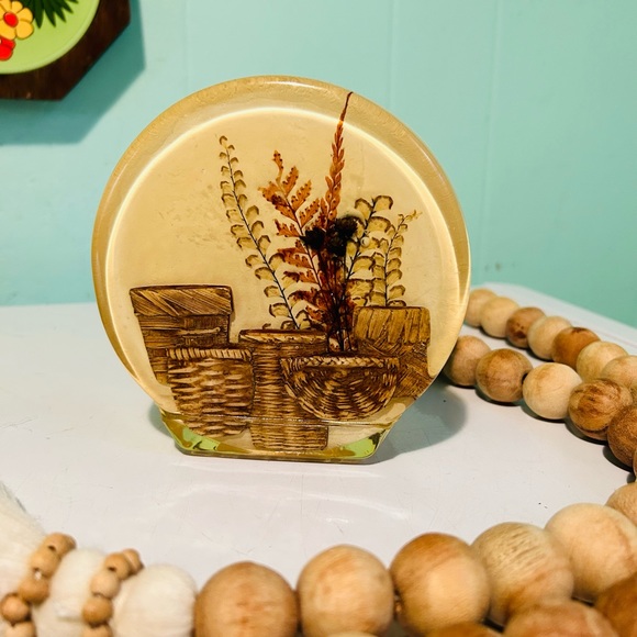 Vintage lucite dried floral holder,great for letters,ephemeral collection, - Picture 1 of 8